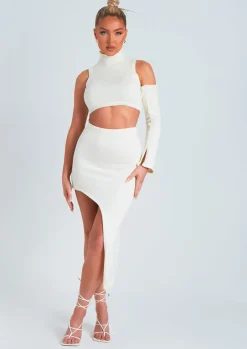 Knitwear|Co-Ords*Missy Empire Amber Cream One Sleeve Knitted Crop Top