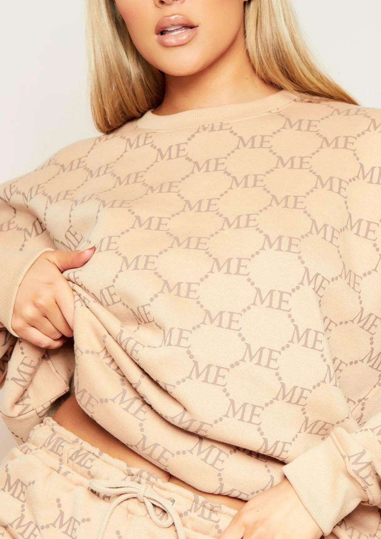 Airport Vibin'|Loungewear*Missy Empire Anisha Beige Repeat Slogan Print Oversized Sweatshirt