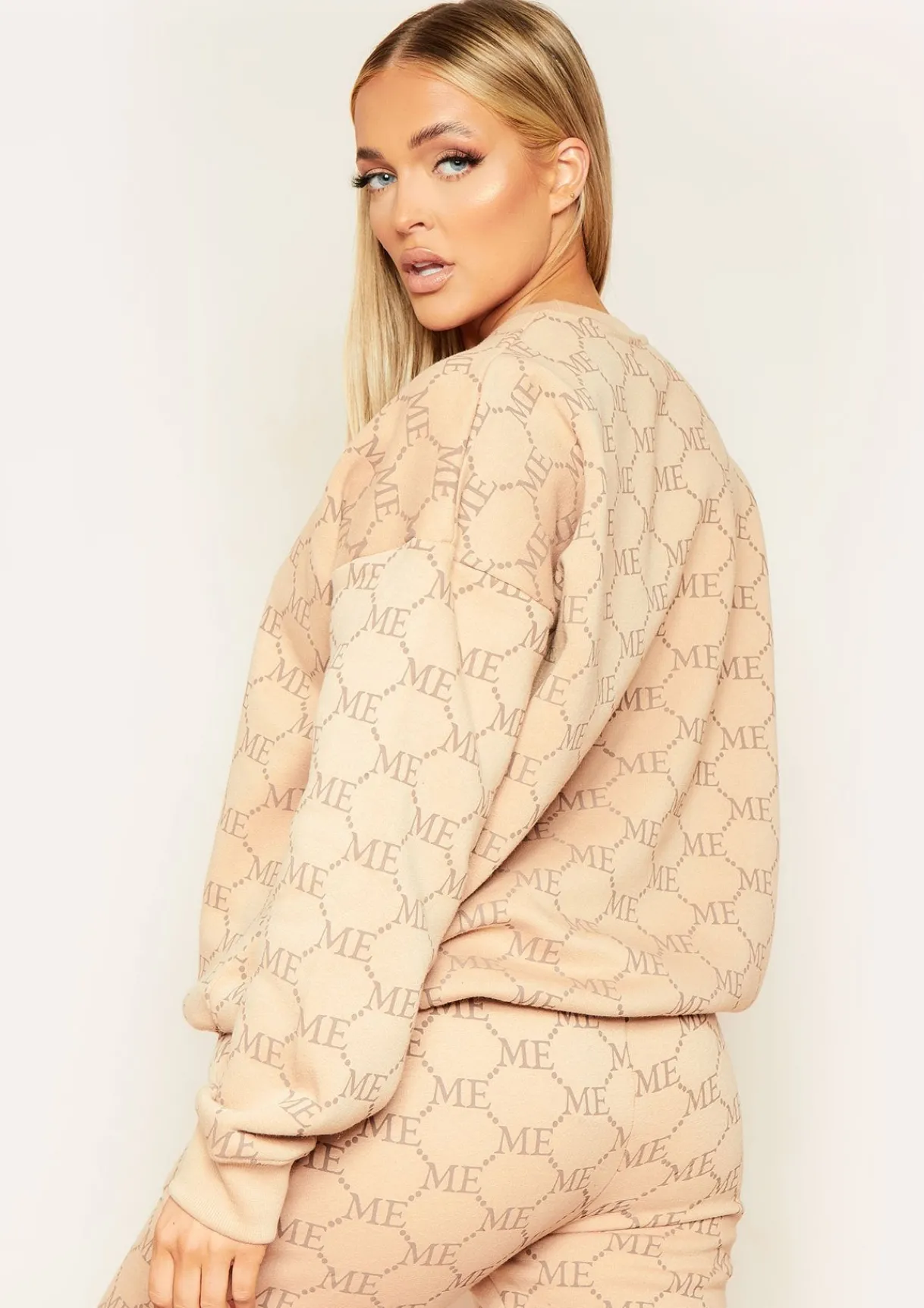 Airport Vibin'|Loungewear*Missy Empire Anisha Beige Repeat Slogan Print Oversized Sweatshirt