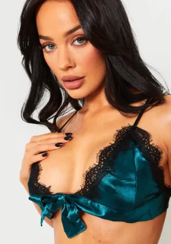 Nightwear*Missy Empire Azealia Green Satin Bralette Set