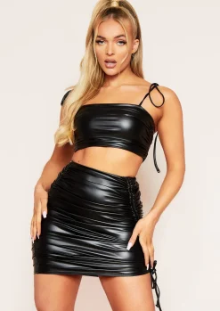Tops*Missy Empire Bethany Black Coated Ruched Strappy Crop Top