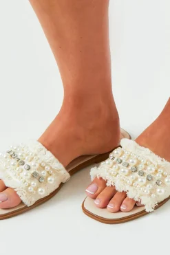 Sandals*Missy Empire Grace Cream Diamante Sandals
