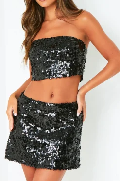The Party Edit|Tops*Missy Empire Kylie Black Disc Sequin Crop Top
