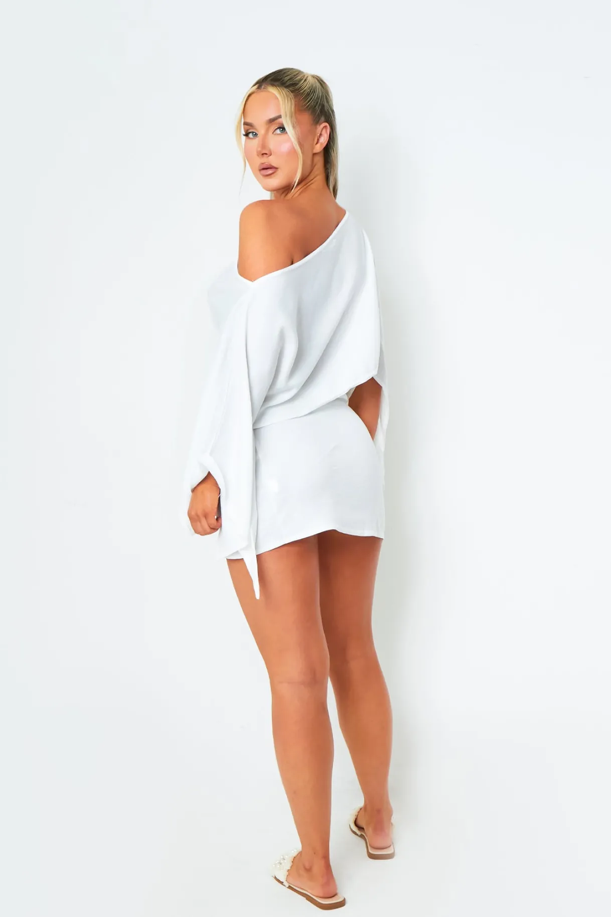Skirts|Co-Ords*Missy Empire Louise White Wrap Over Detail Mini Skirt