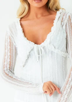 Tops*Missy Empire Mia White Lace Long Sleeve Tie Shawl