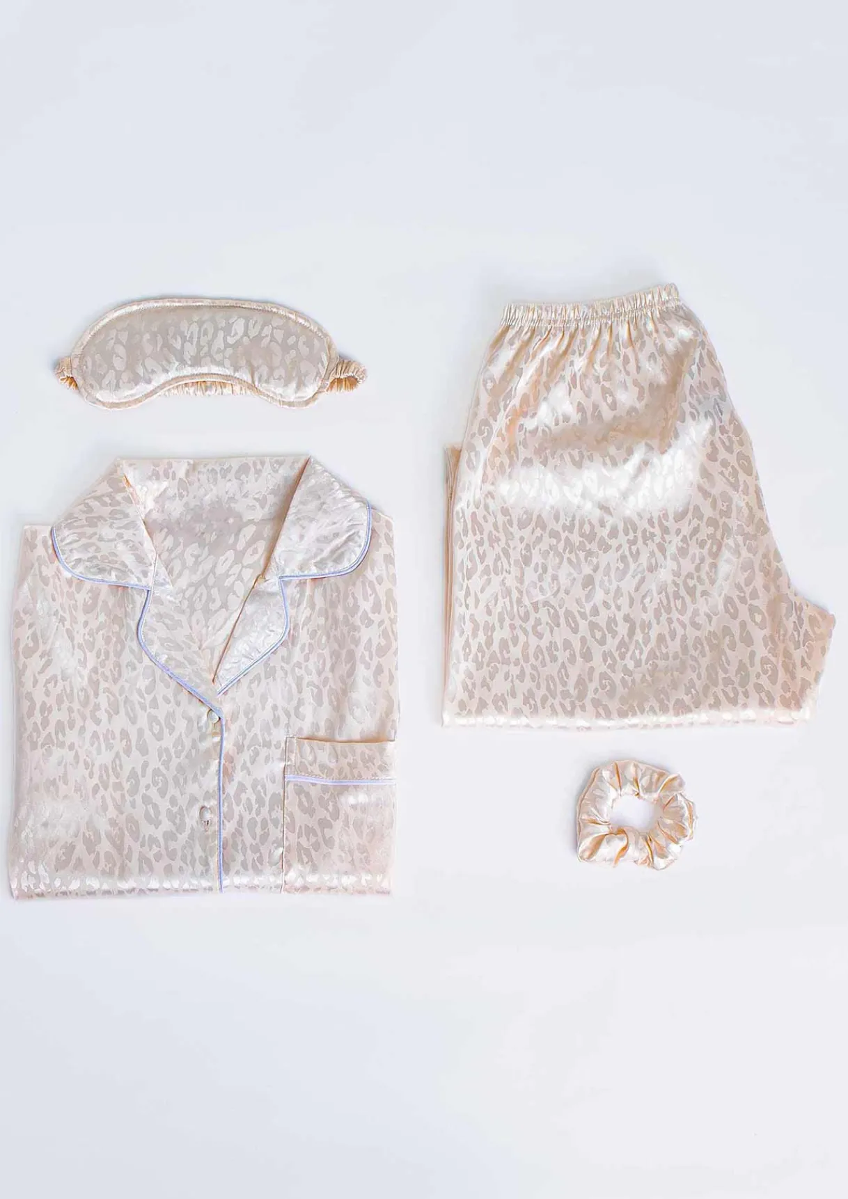 Nightwear*Missy Empire Mimi Cream Leopard Jacquard Print 4 Piece Printed Pyjama Set