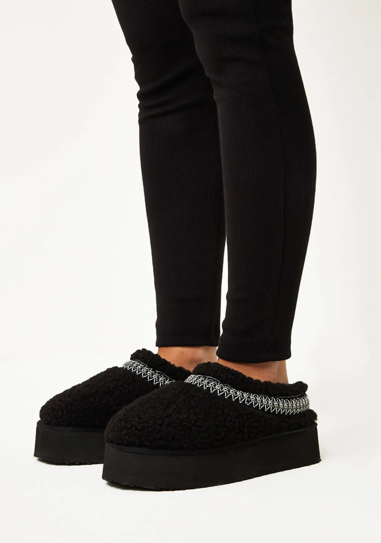 Boots*Missy Empire Tammy Platform Faux Shearling Slip On Boots Black