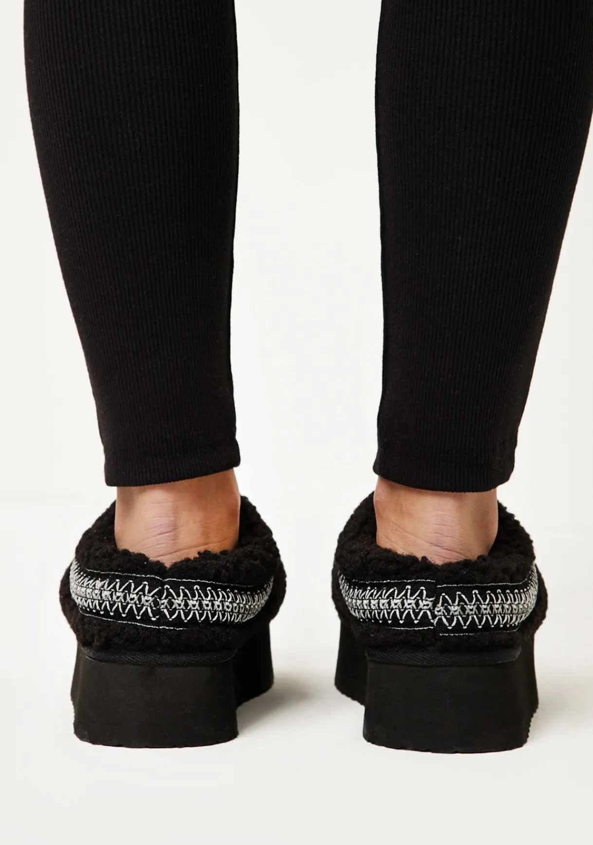 Boots*Missy Empire Tammy Platform Faux Shearling Slip On Boots Black