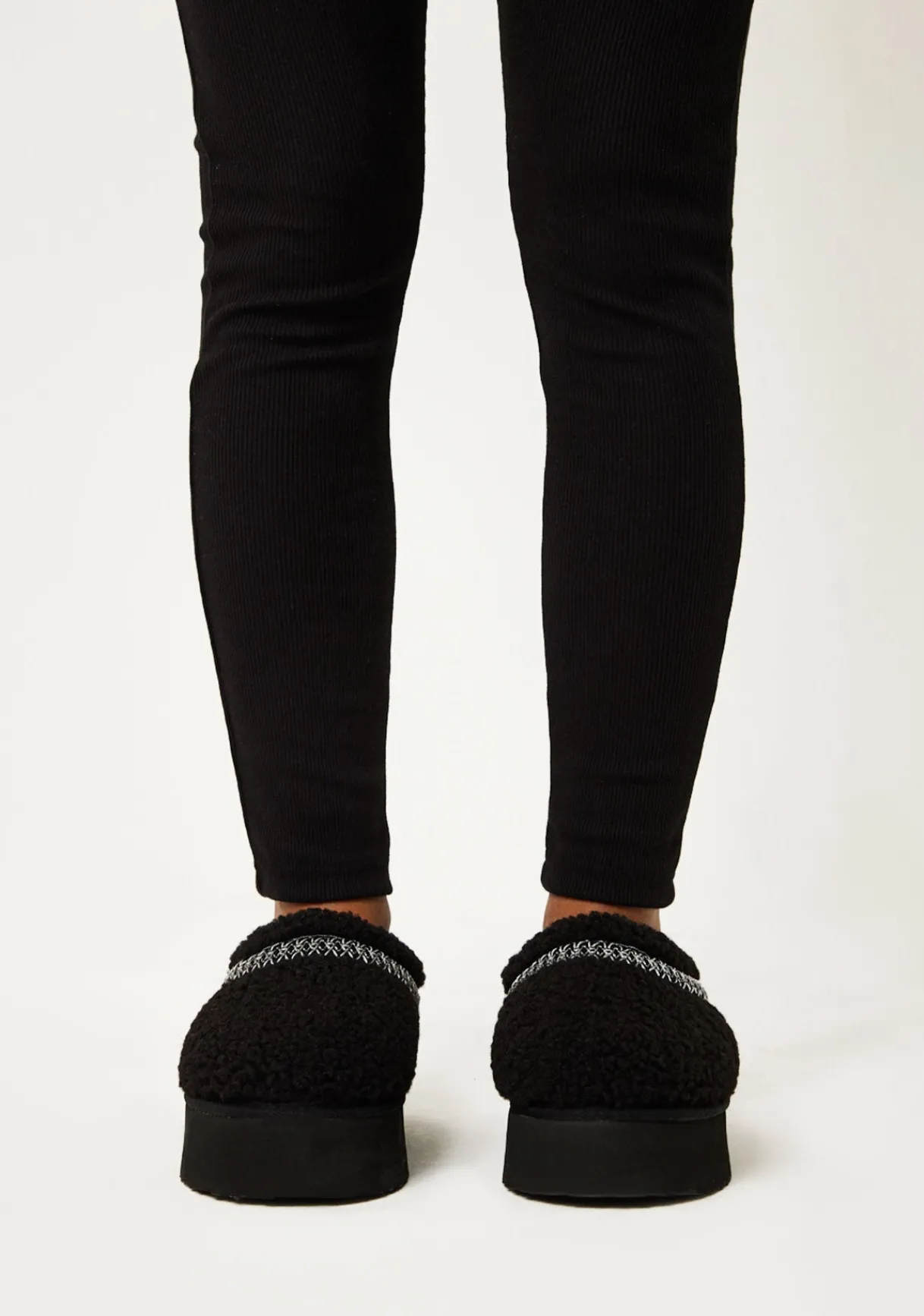 Boots*Missy Empire Tammy Platform Faux Shearling Slip On Boots Black